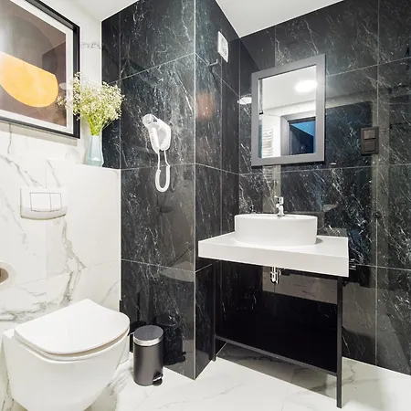 شقة Czarna Perla Z Klimatyzacja - Solny A248 كولوبرزيغ